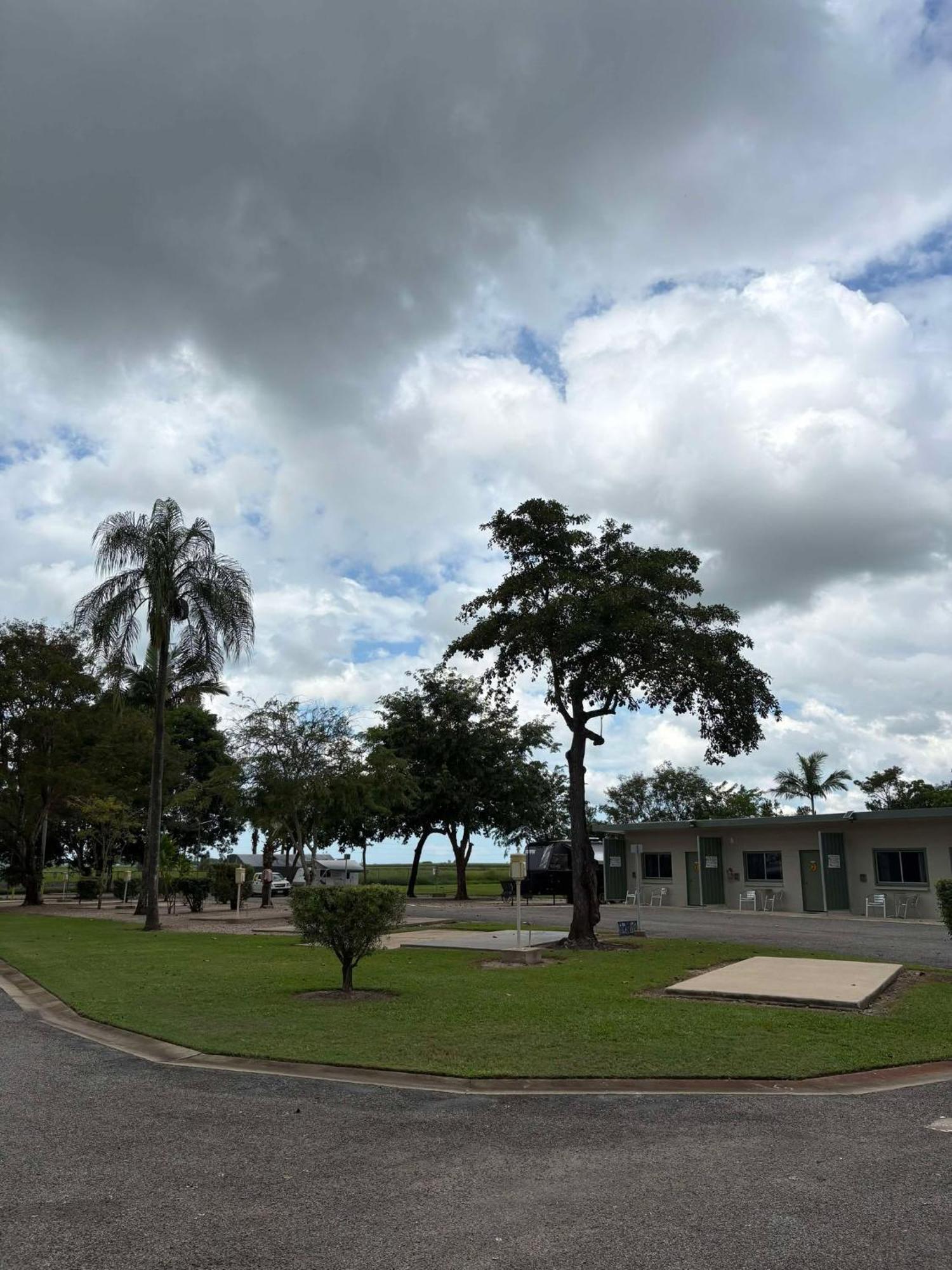 فندق Ingham Tourist Park المظهر الخارجي الصورة